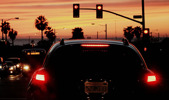 Post image for Quiz: Would You Honk At a Cheap or an Expensive Car?