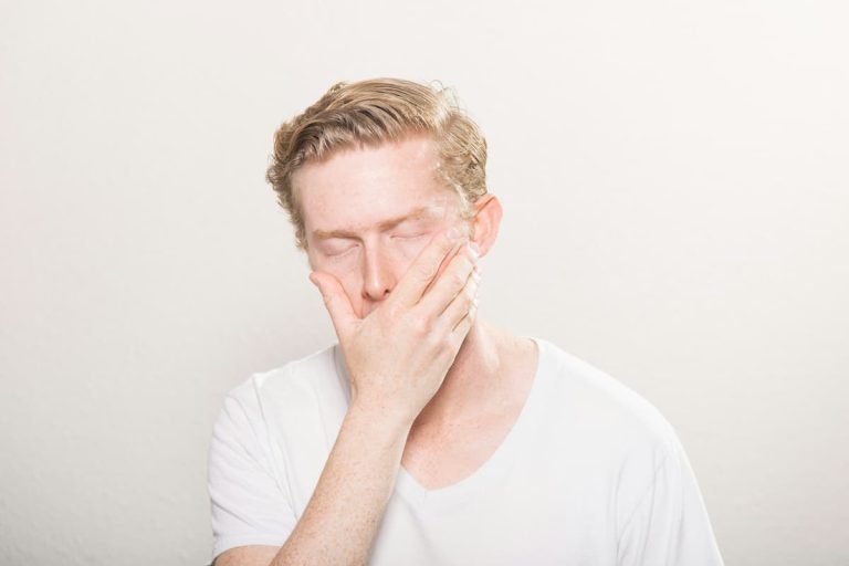 The Memory Glitch That Keeps Depressed People Stuck In Negativity (M)