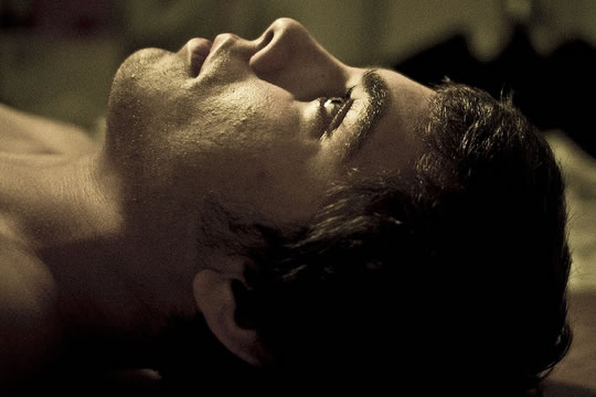 The Familiar Electronic Device That Could Be Ruining Your Sleep and Health