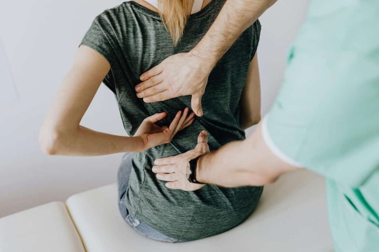 The Social Emotion That Doubles The Chances Of Experiencing Physical Pain (M)