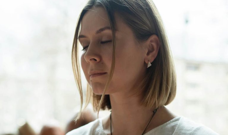 3 Happiness Techniques That Also Make You Healthier (M)