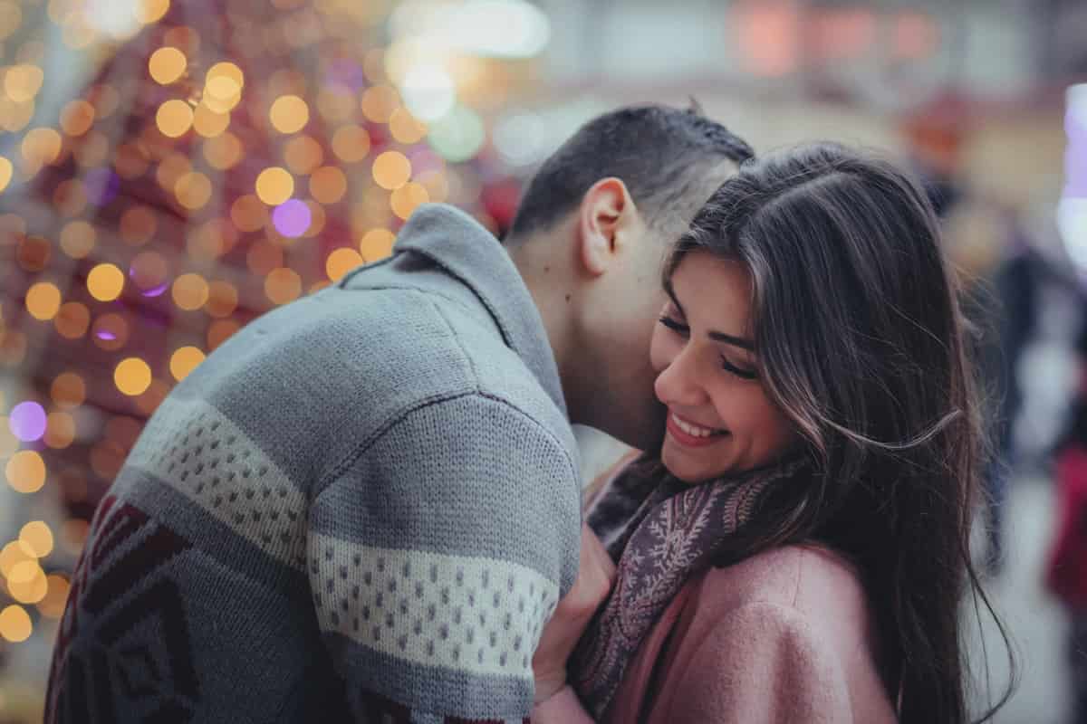 A Surprising Way To Tell If Someone Is Attracted To You