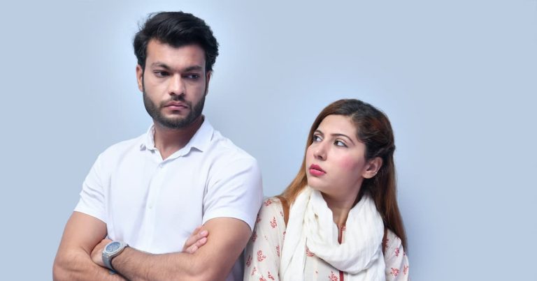 Are You Better Single Or In An Average Relationship? A Study Reveals The Truth (M)