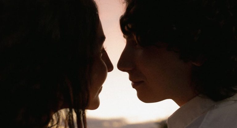 16 Small Changes That Make You Instantly More Attractive (P)