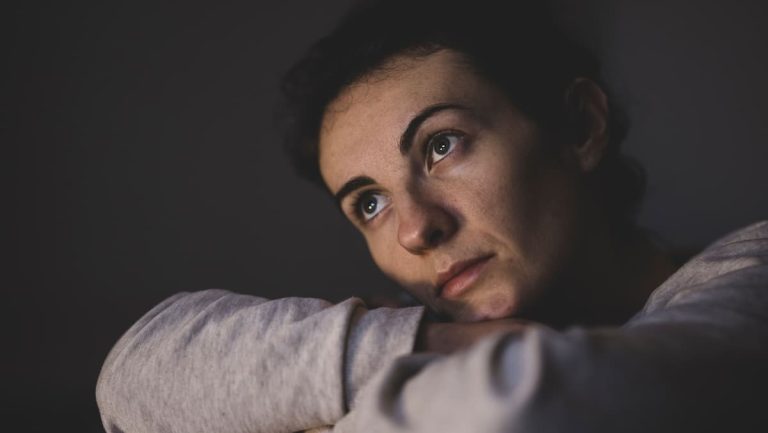12 Changes Depression Makes To Your Thinking (P)