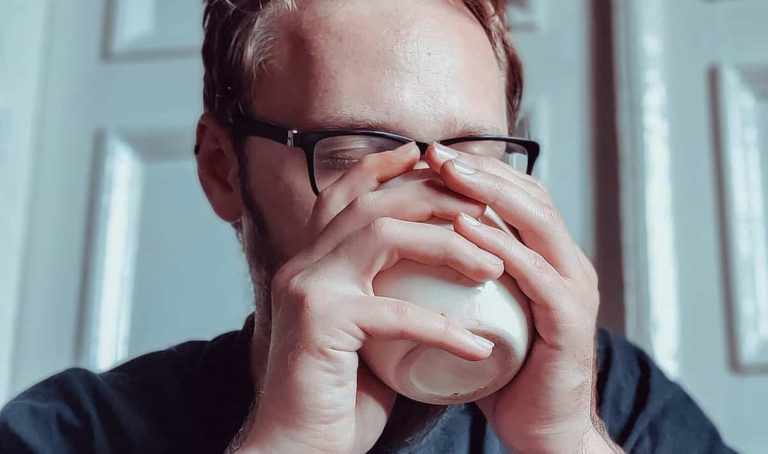 The 9-Hour Caffeine Rule That Could Save Your Sleep (M)