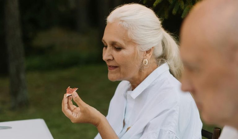 The Delicious High-Fat Foods That Reduce Dementia Risk (M)