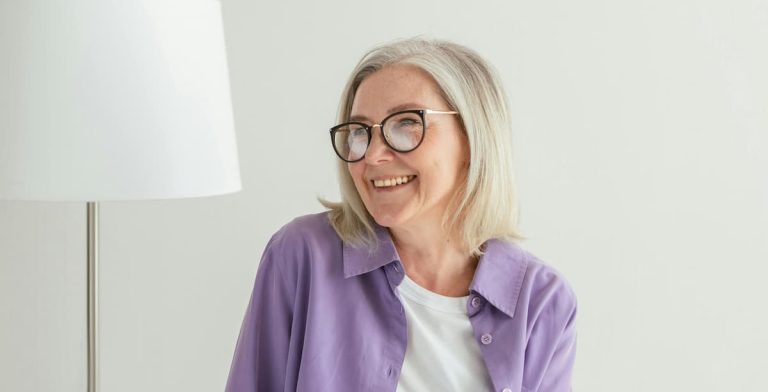 11 Tiny Habits That Skyrocket Happiness — Without Reinventing Yourself (P)