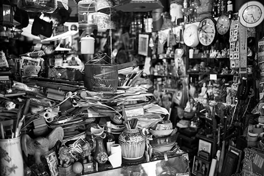 The Endowment Effect: Why It’s Easy to Overvalue Your Stuff post image