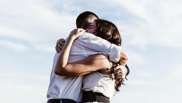 31 Science-Backed Ways To Calm Your Mind Fast (P)