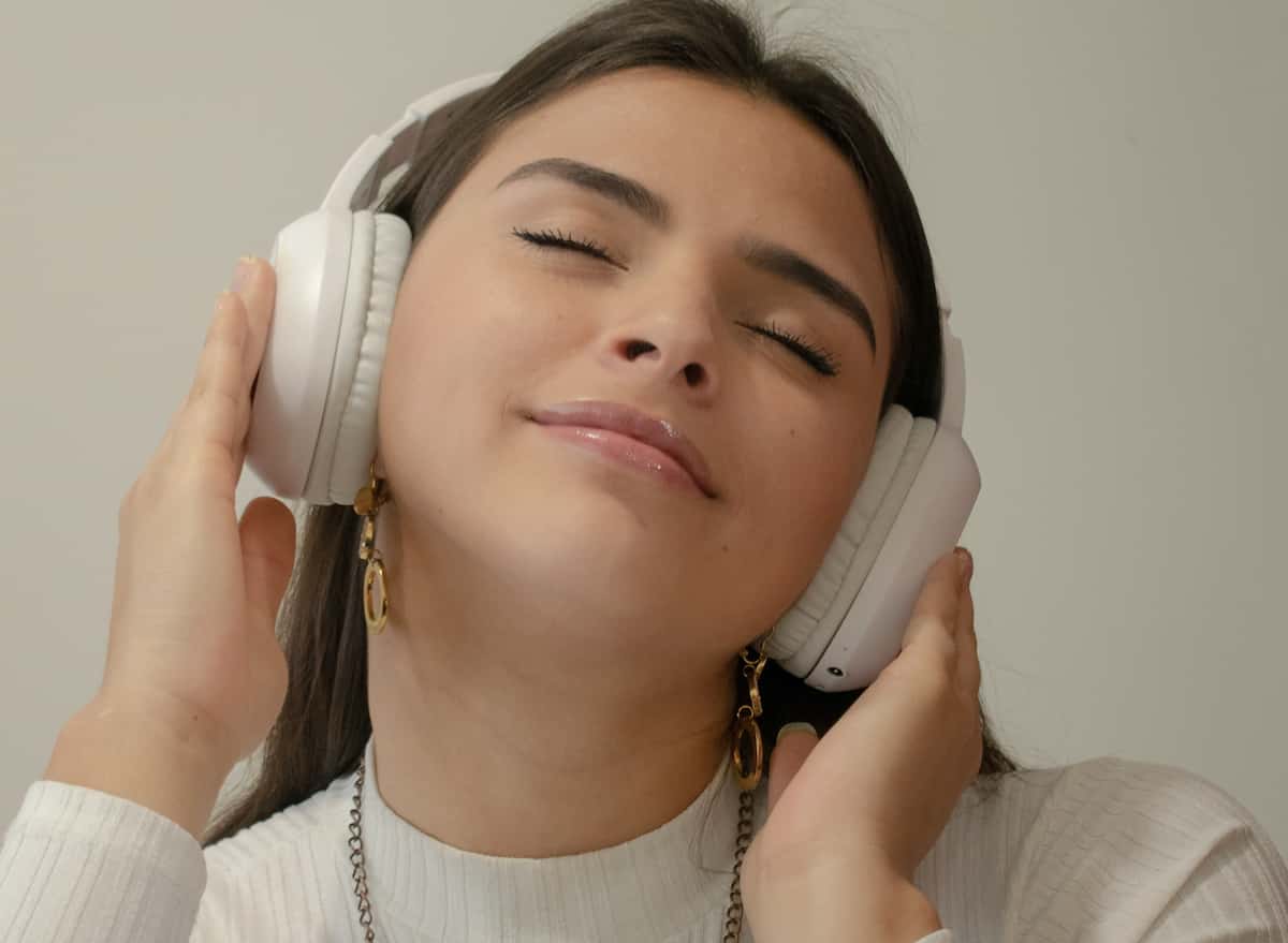 The Surprising Way Your Brain Processes Both Music And Speech (M)