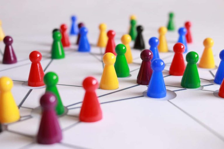 The Insight That Determines Who Wields Social Power (M)