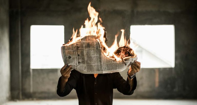 9 Ways The News You Consume Shapes Your Mind And Emotions (P)