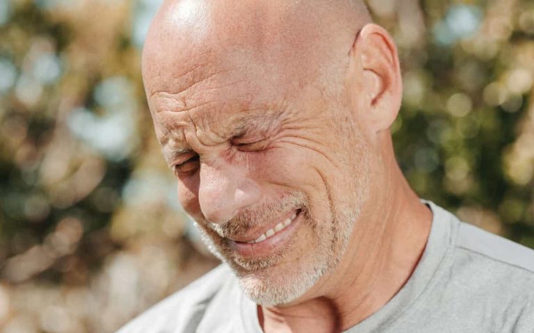 The Strange Sensation 4 In 5 People Experience When Watching Others (M)