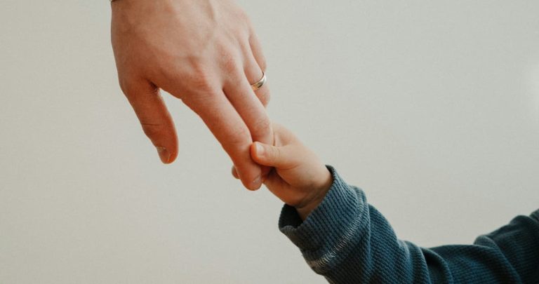 17 Common Parenting Practices That Research Says Damages Children (P)