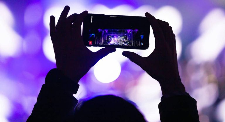 The Documenting Penalty: When Taking Photos Makes You Look Bad (M)