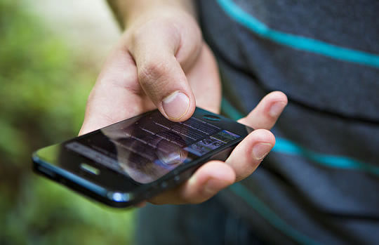 Using a Smartphone For One Day Has Transformative Impact On The Brain, Study Finds