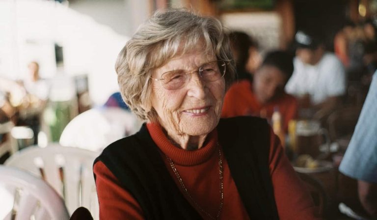 The Overlooked Mindset That Keeps Mind & Body Strong — Better Than Drugs (M)