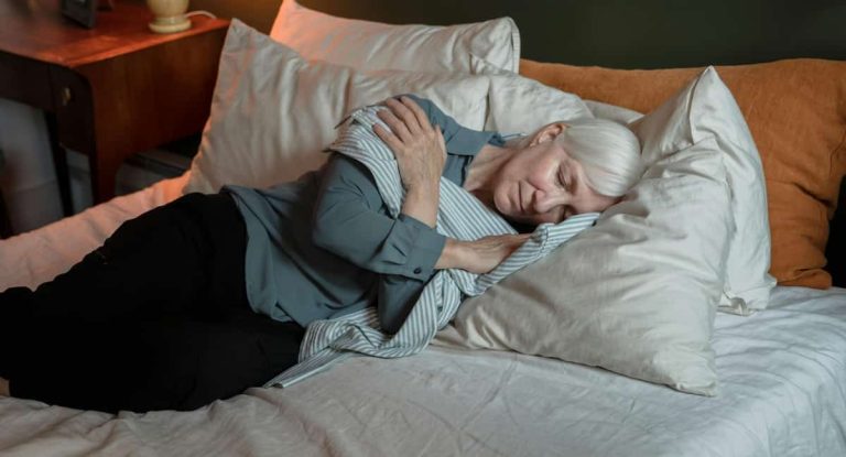 One Senior Sleep Habit That Doubles Dementia Risk (M)