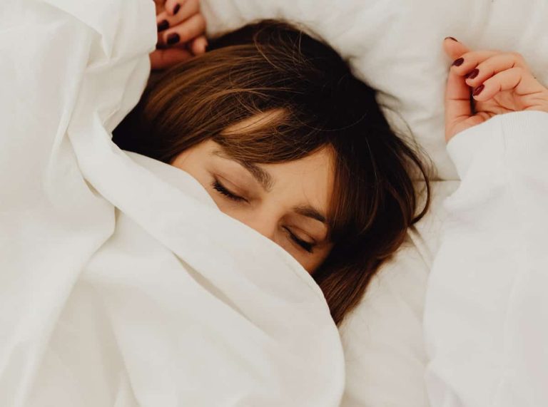 The Fascinating Bedtime Sign Of High IQ (M)