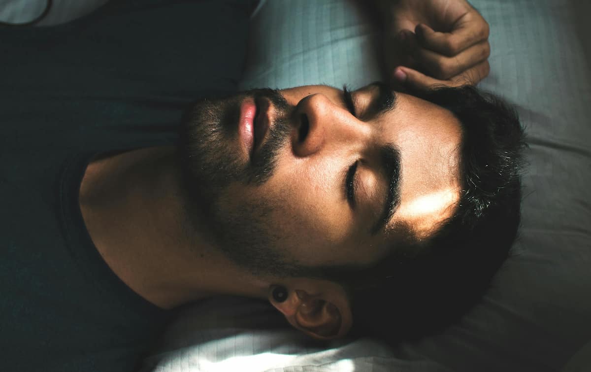 Why This Common Sleep Pattern Is Linked To Depression (M)