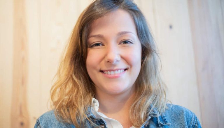 13 Delightful Truths Behind The Psychology Of Smiling (P)