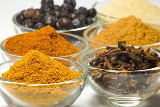 Curcumin In Turmeric Boosts Memory May Lower Alzheimer’s Risk