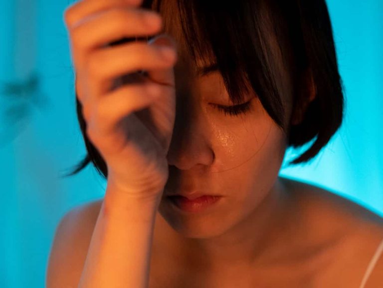 The Mental Strategy For Little Hassles That Protects Your Health (M)