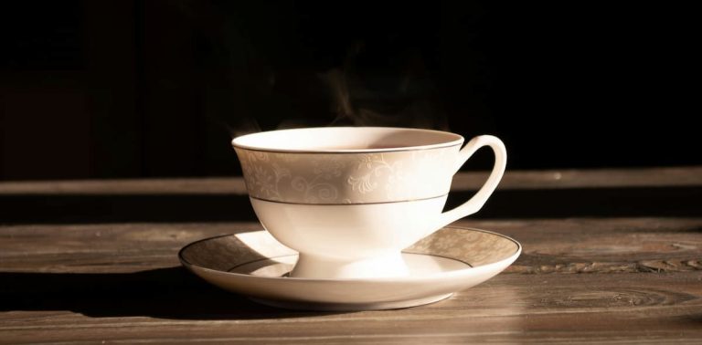 2 Daily Drinks Linked To 18% Lower Dementia Risk (M)