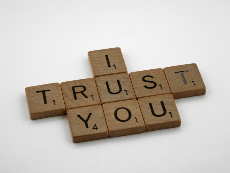 How Your Class Affects Whether People Trust You (M)